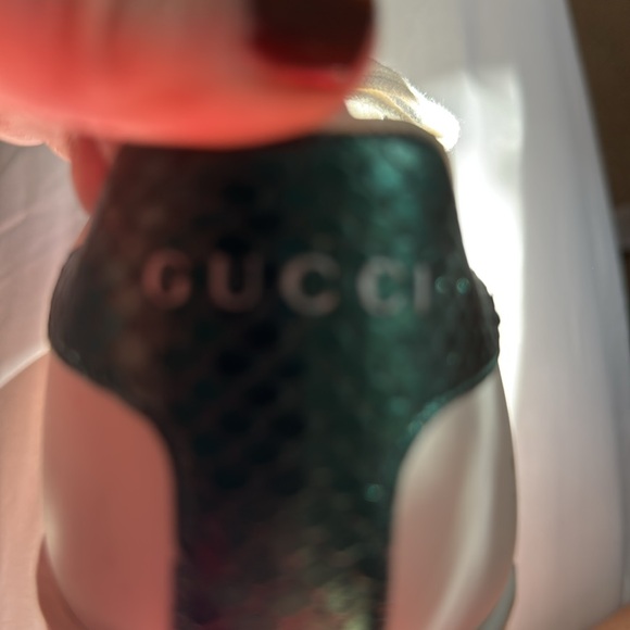 White soft leather Gucci woman’s sneakers. Size7 worn 4-5 times. - Picture 6 of 8